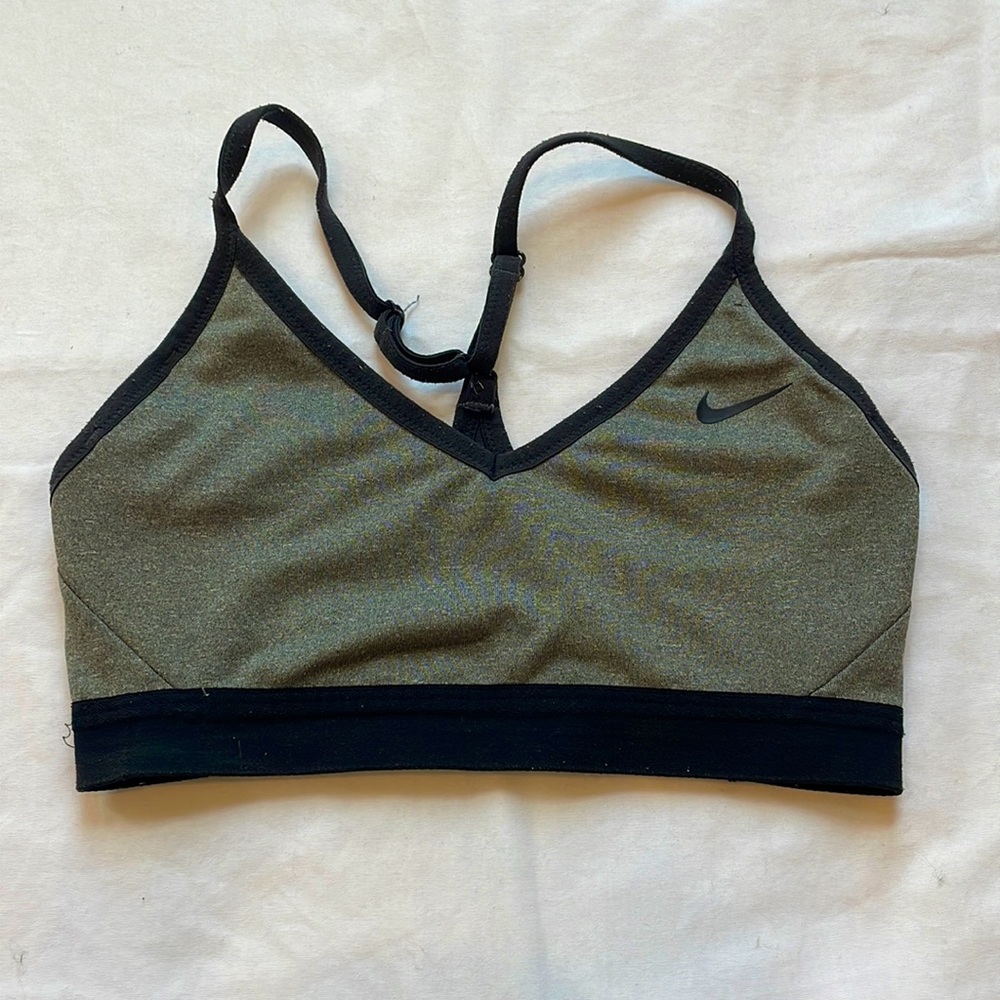Nike woman’s sports bra, size small